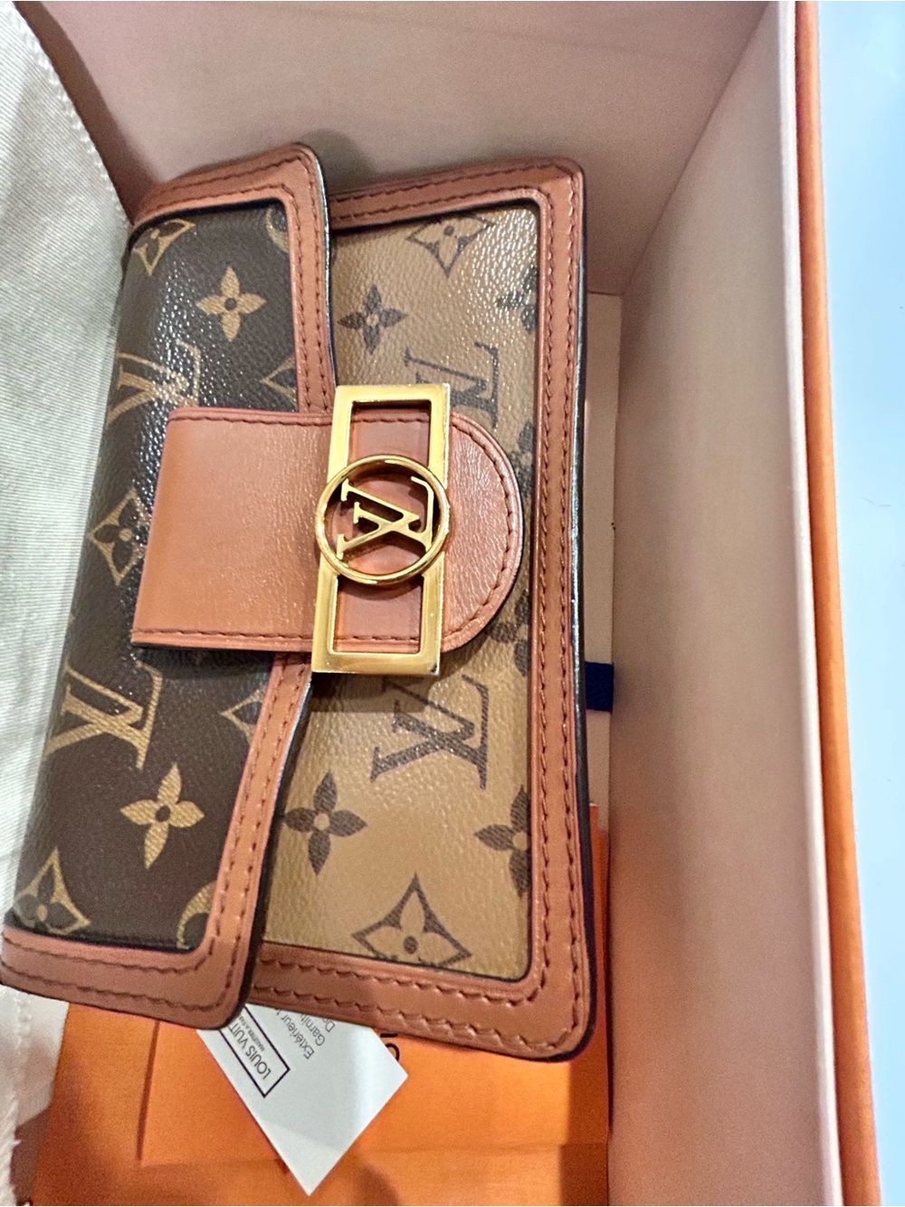 Louis Vuitton Dauphine Reverse Monogram with Gold Hardware/Chain - Picture 2 of 16